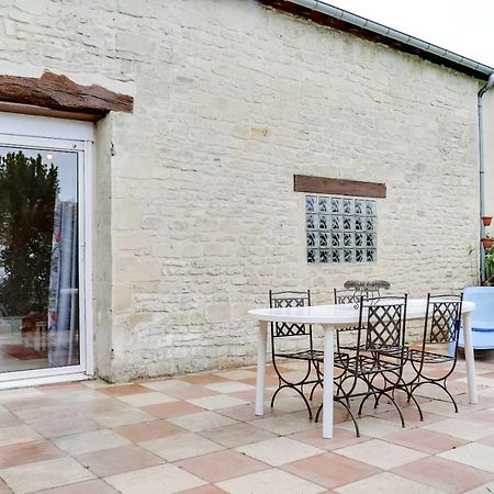 Isida, Maison Spacieuse Avec Terrasse Et Stationnement Caen Exterior photo